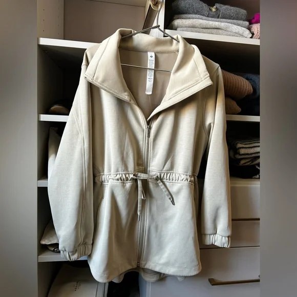LULULEMON softstreme cinch waist jacket - Picture 2 of 4